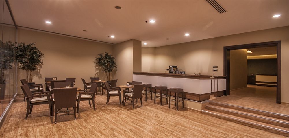 Margi Hotel Edirne Ngoại thất bức ảnh The lounge at the airport