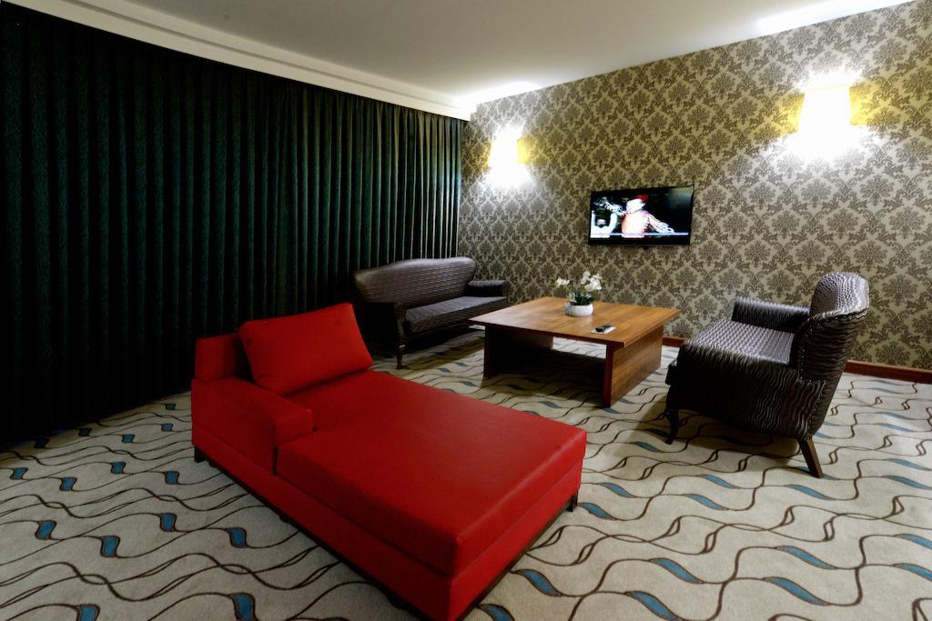 Margi Hotel Edirne Ngoại thất bức ảnh Suite room