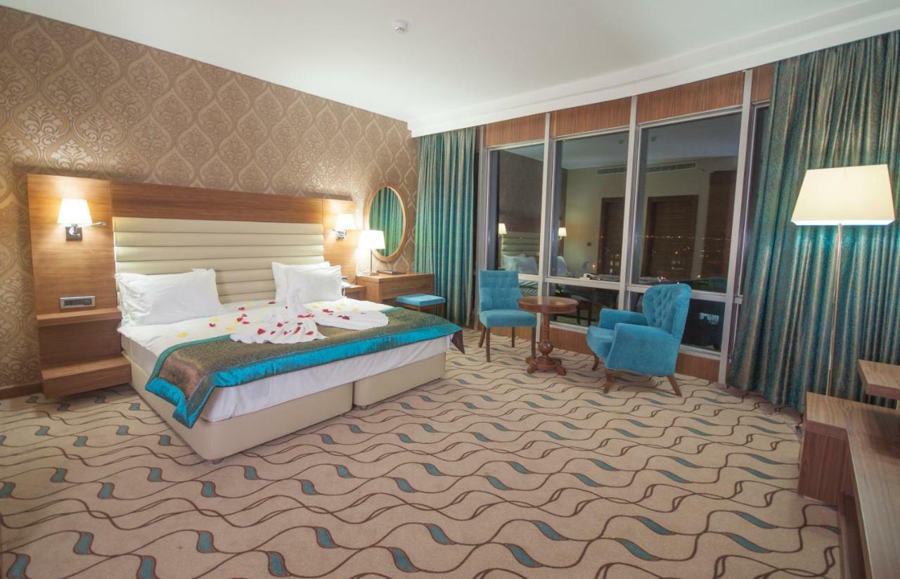Margi Hotel Edirne Ngoại thất bức ảnh A room at the hotel